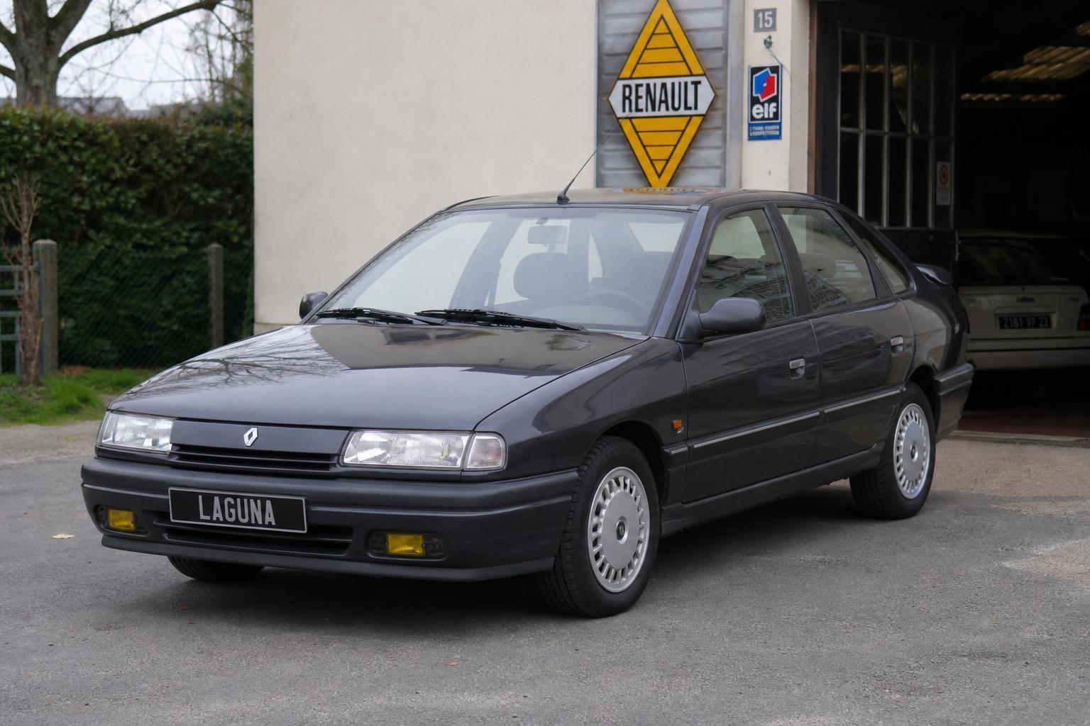 découvrez les versions préférées des collectionneurs pour la renault laguna 1, un classique apprécié pour son design et ses performances.